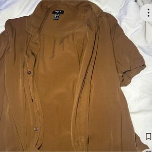 Brown Short Sleeve Button-Up Shirt